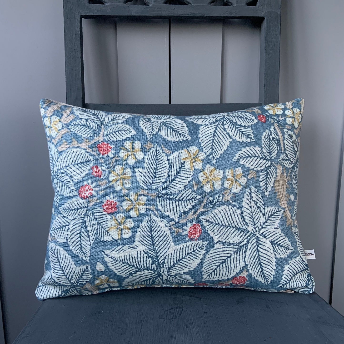 William Morris Luxury Designer Bramble Red Blue Vintage Cushion Pillow Sofa Cover