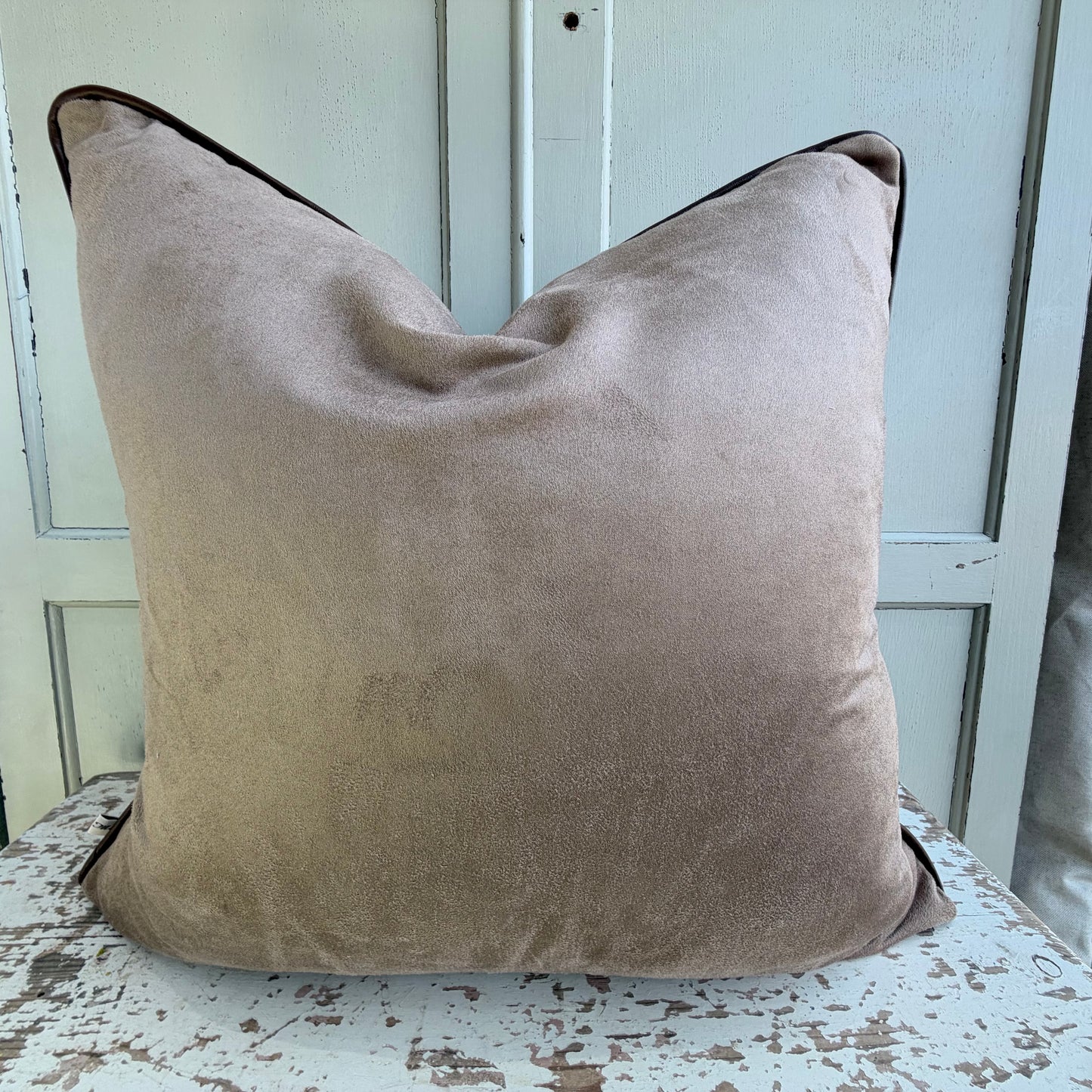 Schumacher Luxury Designer Dog and Duck Verdant Green Cushion Pillow Cover