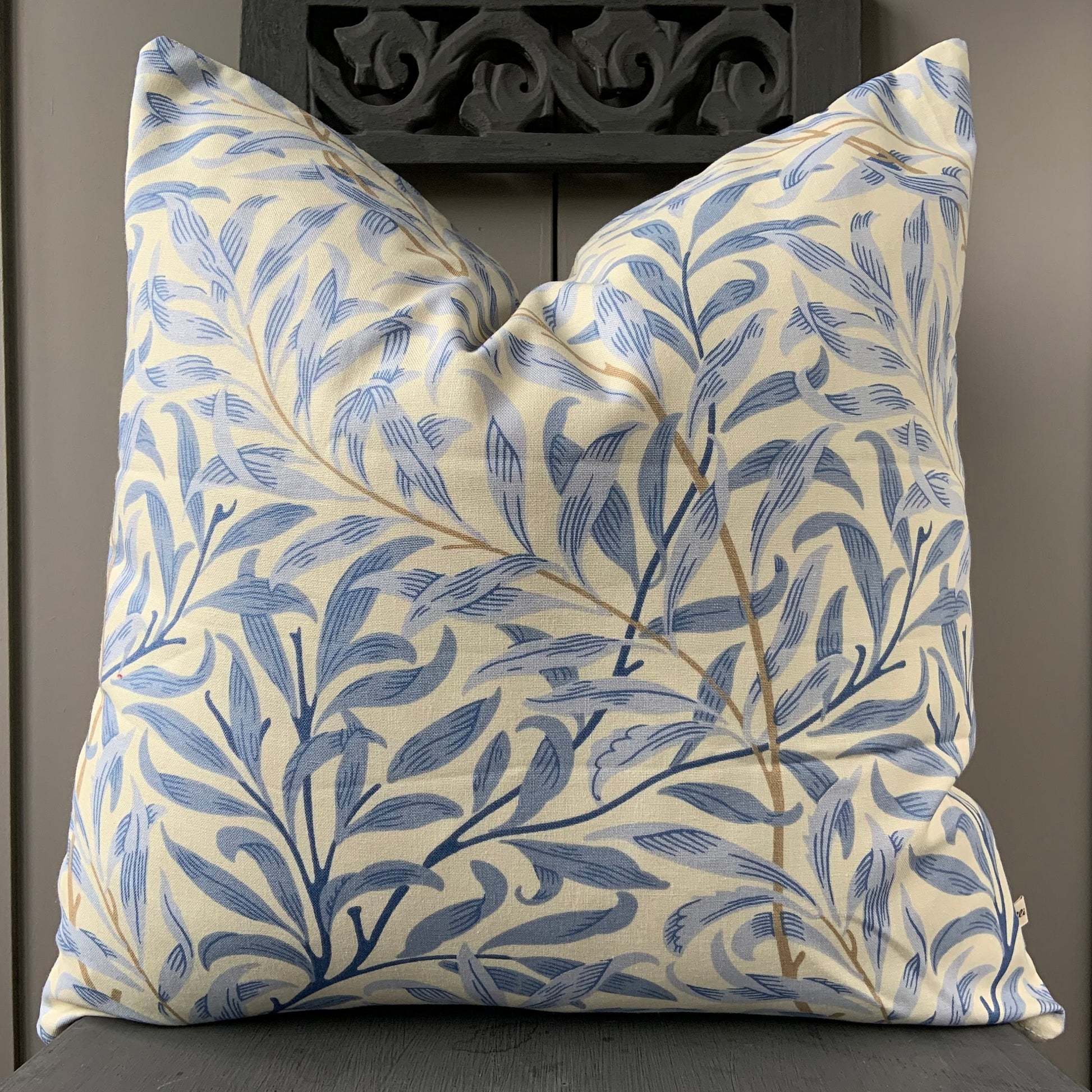 William Morris "Willow Bough" Vintage Retro Blue Sofa Cushion Pillow Cover