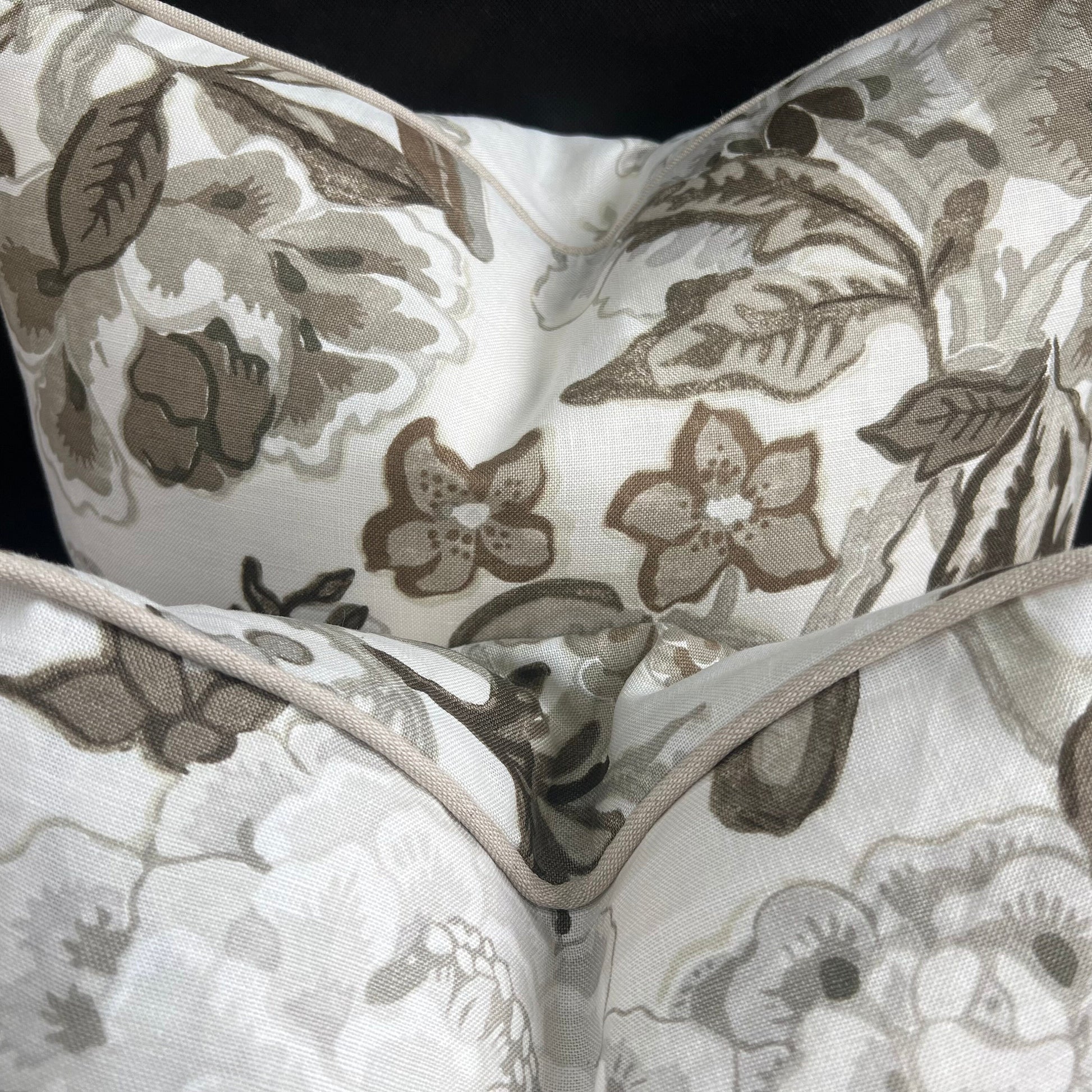 Schumacher Luxury Designer Bermuda Blossoms Beige Grey Cushion Pillow Sofa Cover