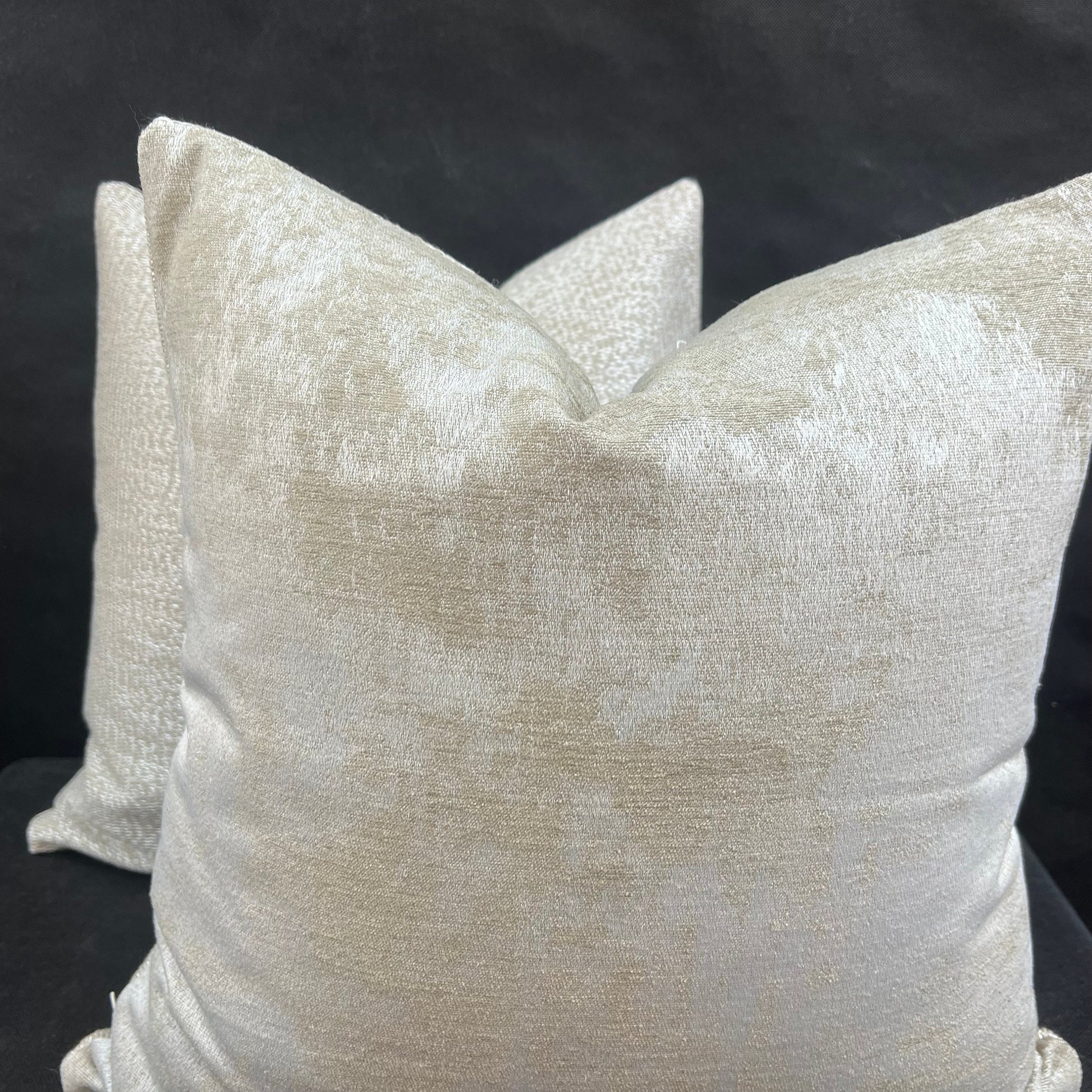 A Pair of Zinc Luxury Designer Plain Textured Silver Neutral Weave Cushion Pillow Throw Cover