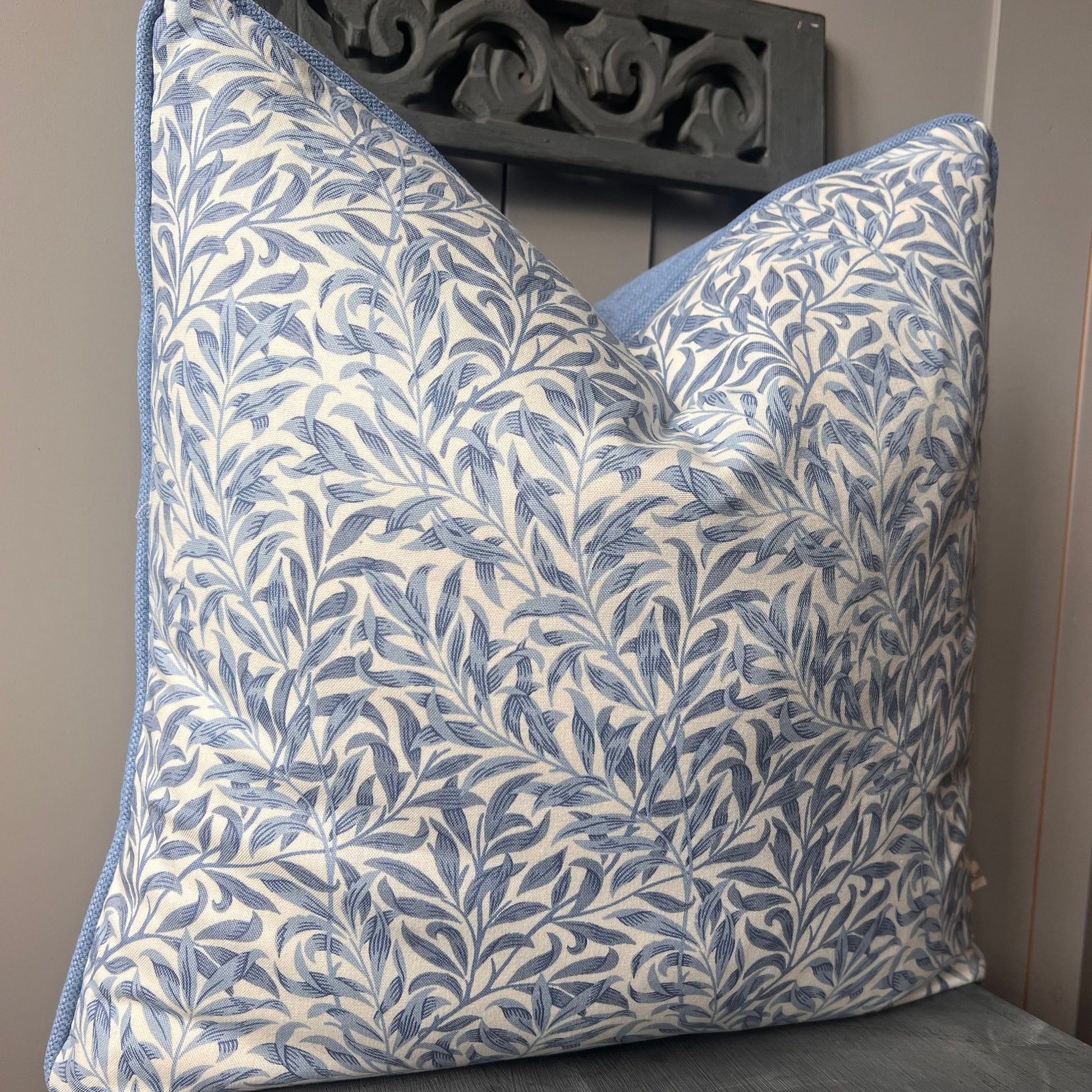 William Morris "Willow Bough Minor" Vintage Retro Blue Sofa Cushion Pillow Cover