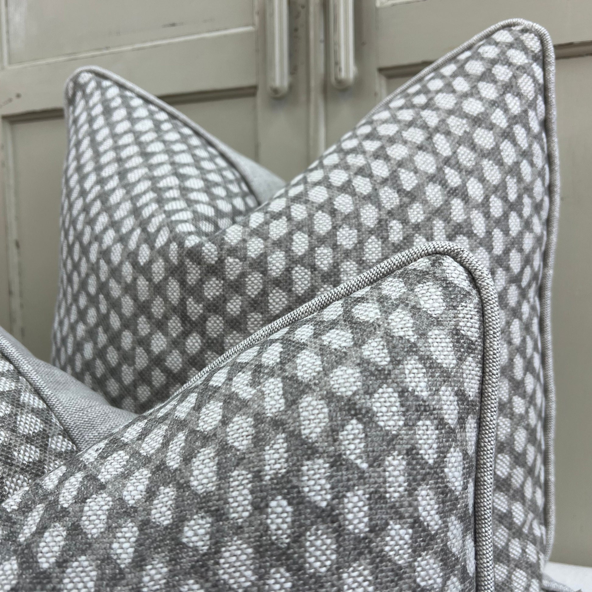 Fermoie Wicker Luxury Designer Decorative Grey Beige Linen Cushion Pillow Throw Cover