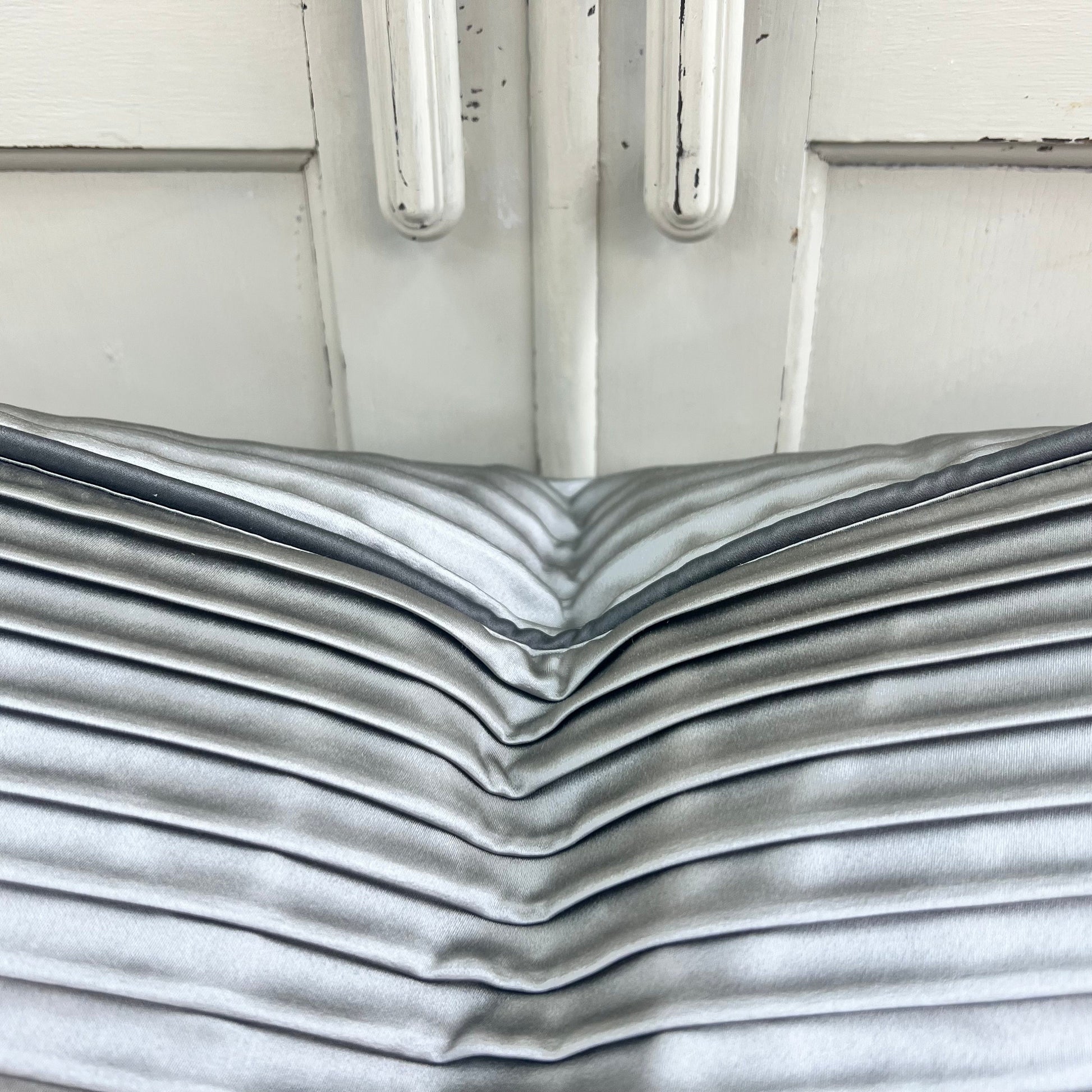 Andrew Martin Luxury Designer Contemporary Grey Pleated Fabric Cushion Sofa Pillow Cover