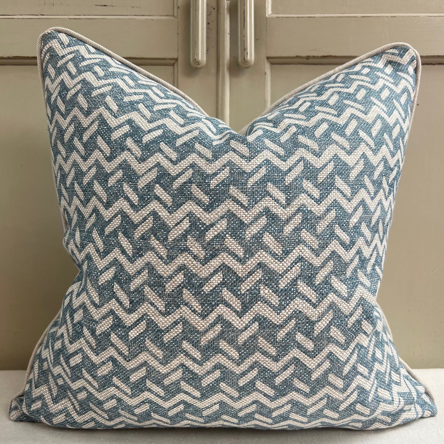 Fermoie Chiltern Luxury Designer Decorative Neutral Blue Linen Cushion Pillow Throw Cover