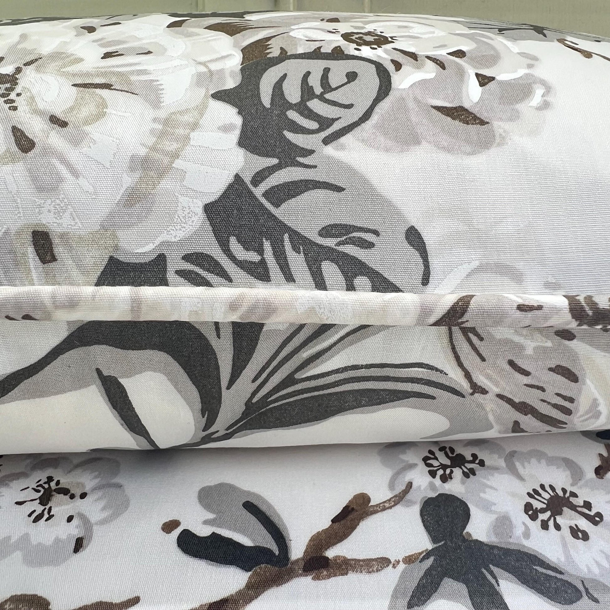 Schumacher Luxury Designer "Betty Chintz" Charcoal Floral White Grey Cushion Pillow Sofa Cover
