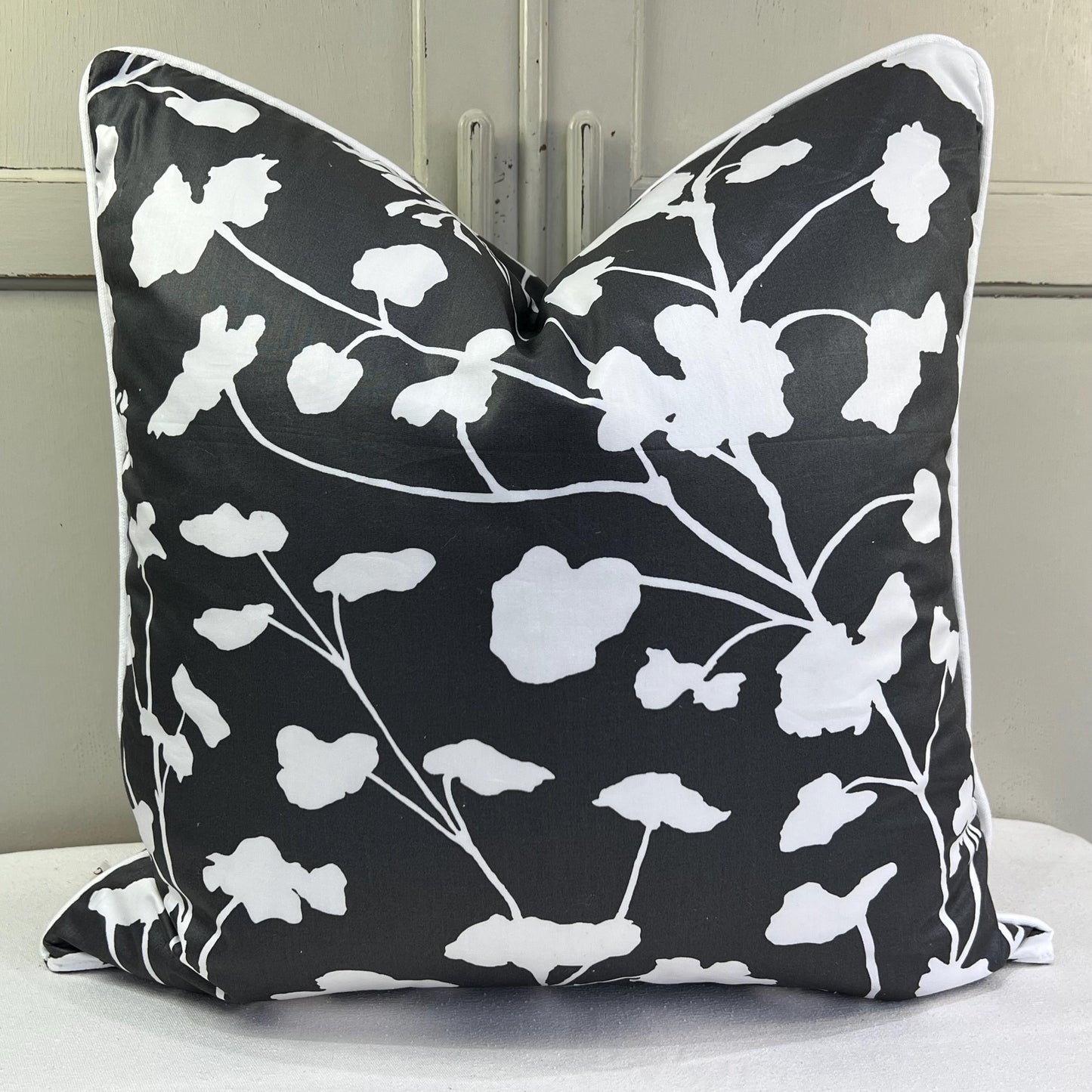 Schumacher Luxury Designer Pennick Floral Black White Cushion Pillow Sofa Cover