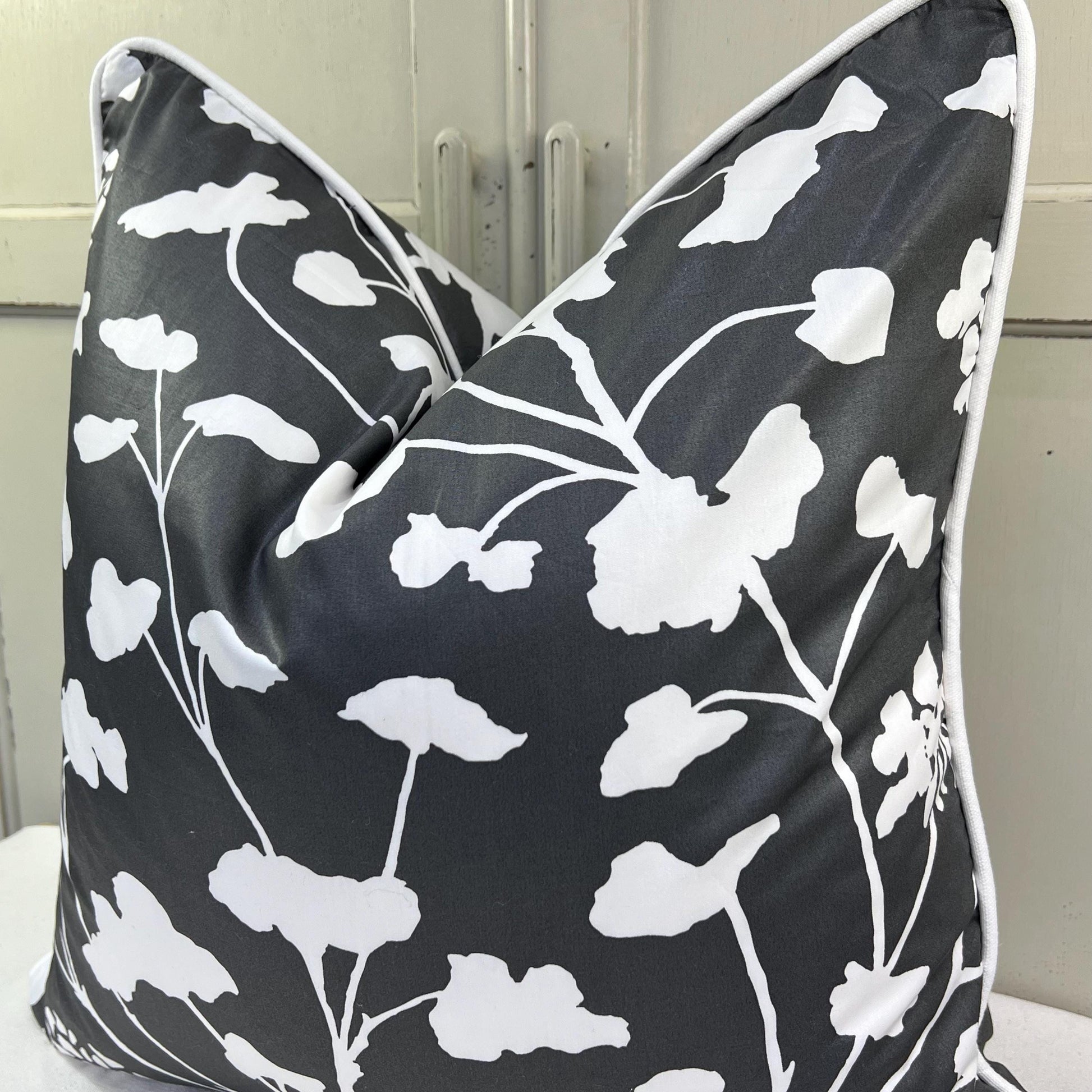 Schumacher Luxury Designer Pennick Floral Black White Cushion Pillow Sofa Cover
