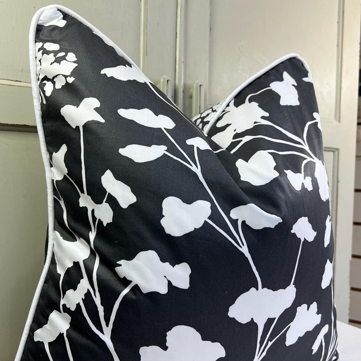 Schumacher Luxury Designer Pennick Floral Black White Cushion Pillow Sofa Cover