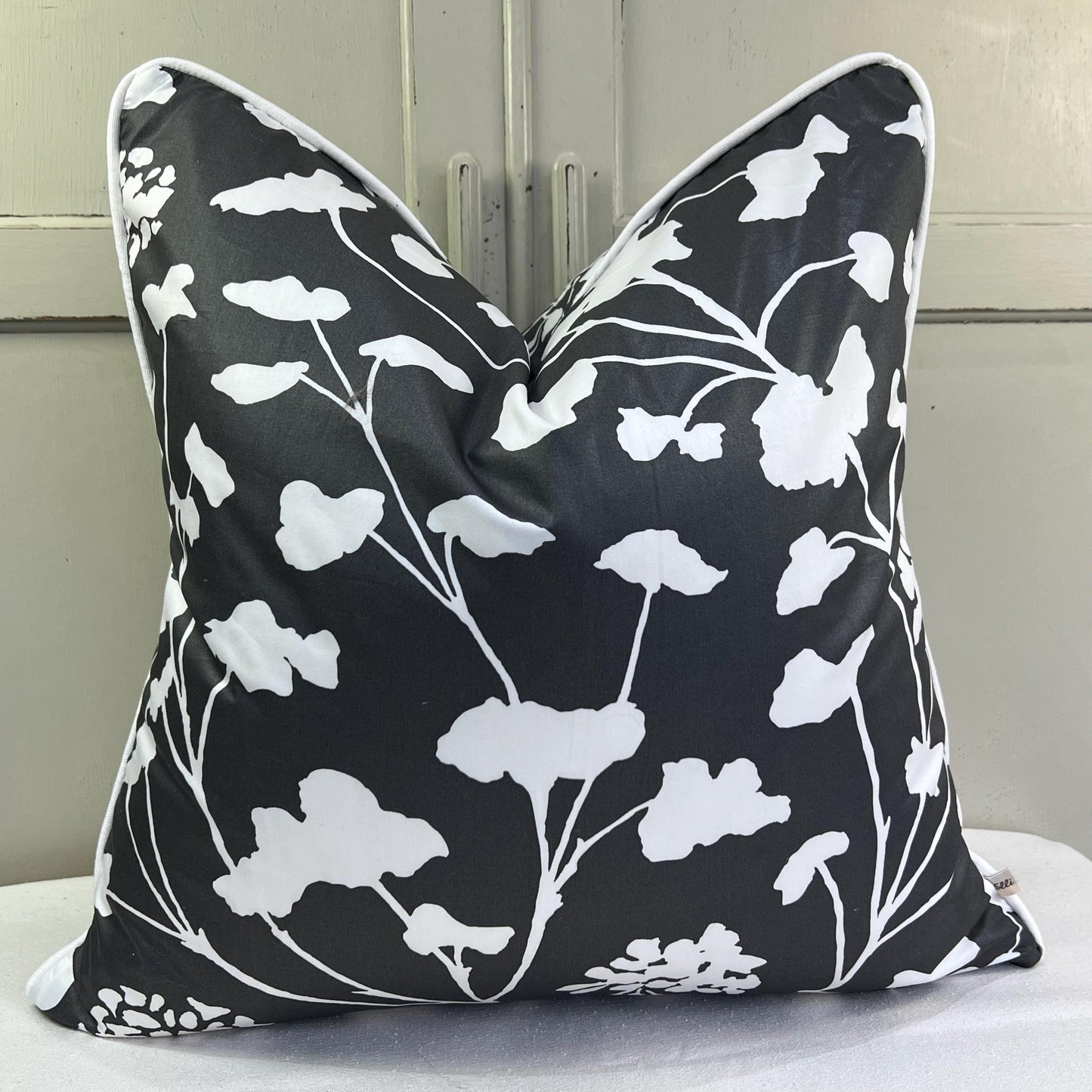 Schumacher Luxury Designer Pennick Floral Black White Cushion Pillow Sofa Cover