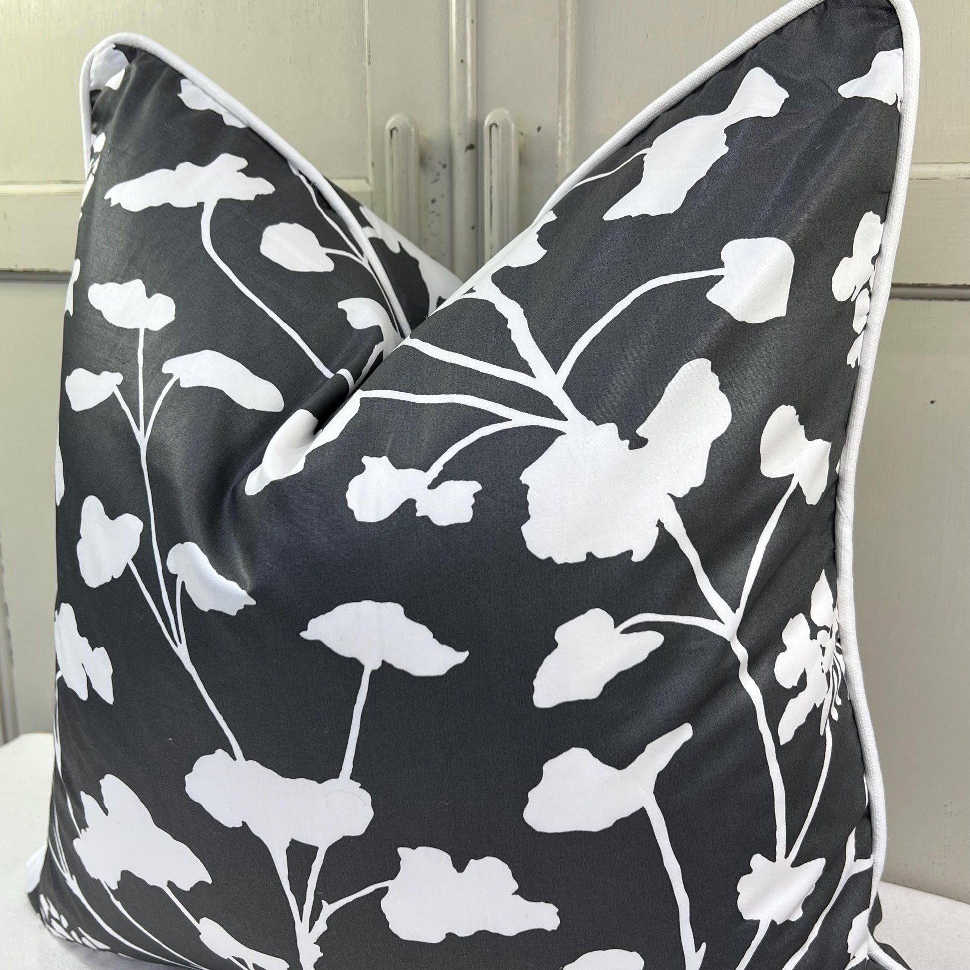 Schumacher Luxury Designer Pennick Floral Black White Cushion Pillow Sofa Cover