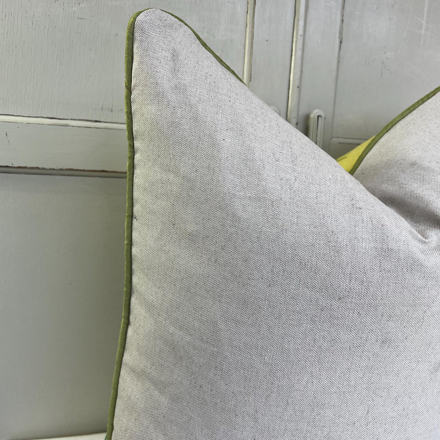 Schumacher Luxury Designer Pointers Yellow Decorative Cushion Pillow Throw Cover