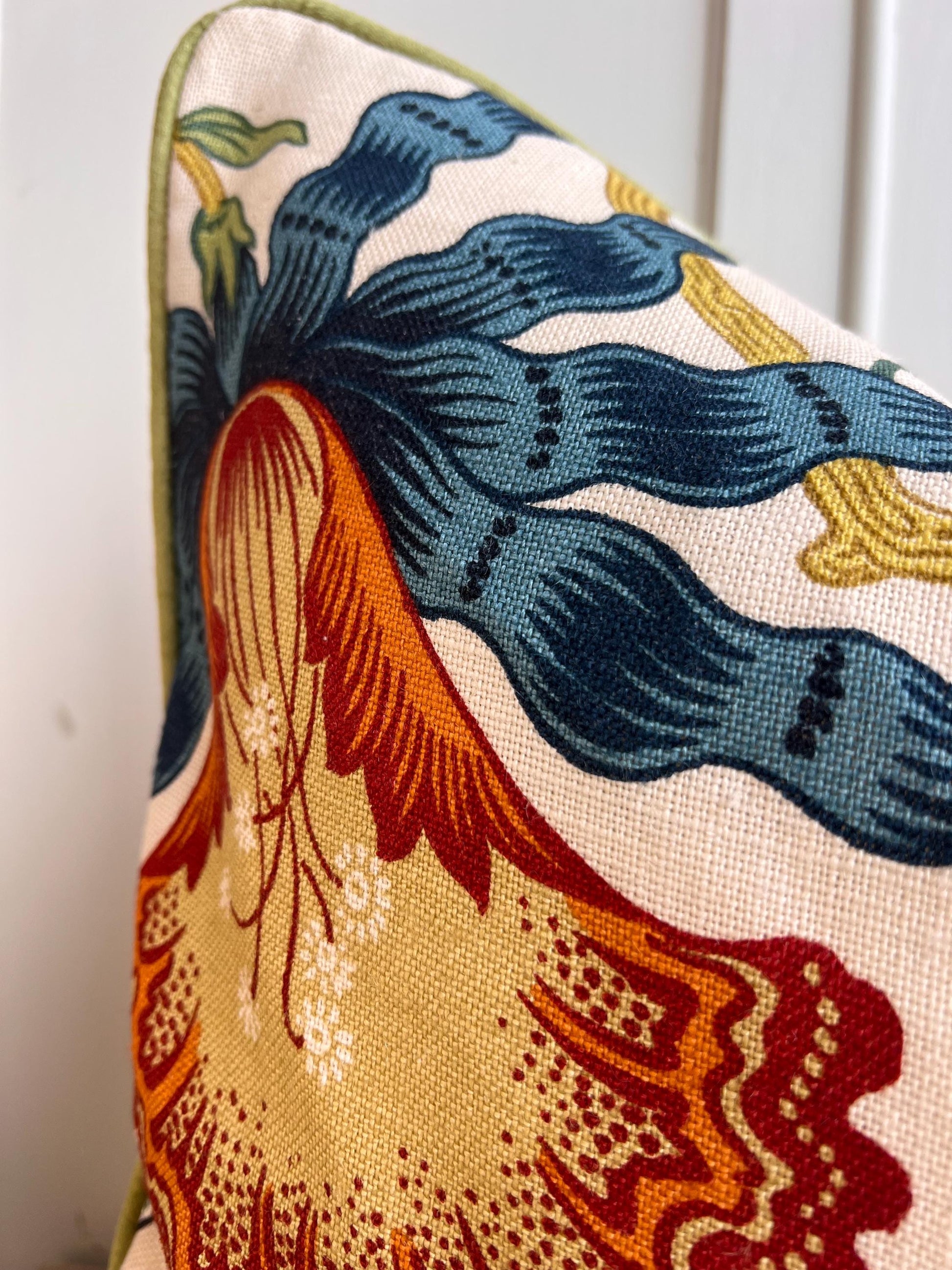 Schumacher Luxury Designer Hothouse Flowers Spark Orange Green Blue Cream Cushion Pillow Cover Green Piping