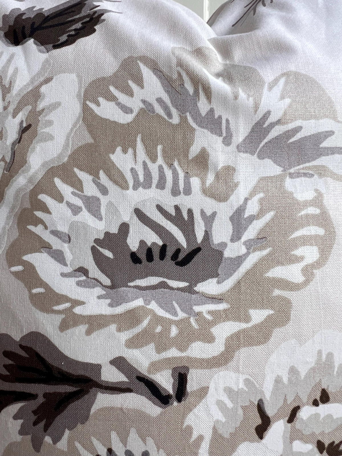 Schumacher Luxury Designer "Pyne Hollyhock" Charcoal Floral White Grey Cushion Pillow Sofa Cover